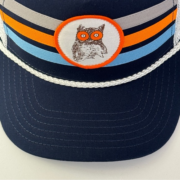 HOOTERS Design Logo Owl Mesh Baseball Cap Hat UF Gator Colors NWT - Picture 5 of 11